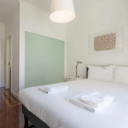Flh Graca Charming Flat With Balcony Апартаменти *